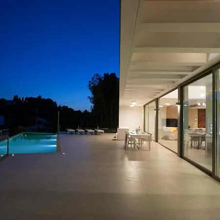 Villa Nivixa *